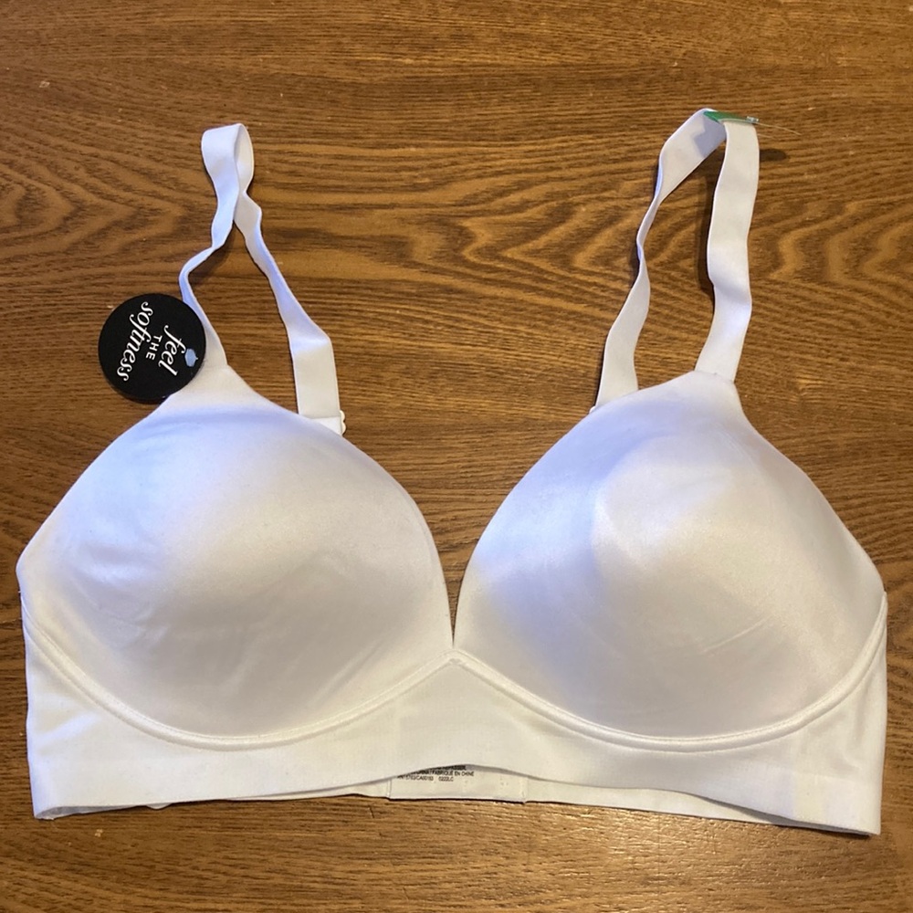 Bali Women’s White Bra (size L) NWT